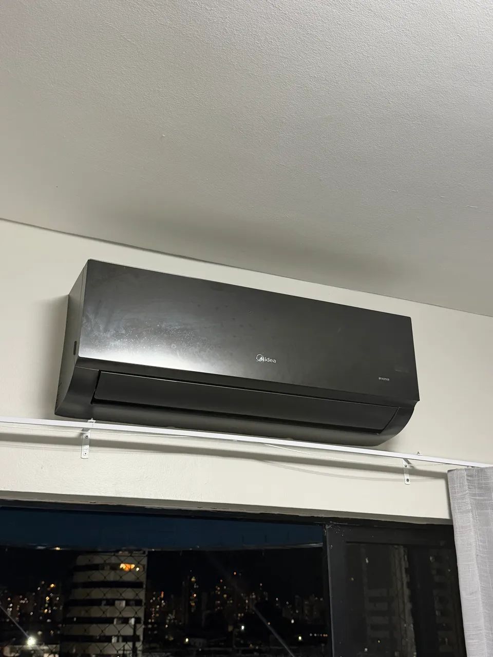 Midea Xtreme Save Connect Black Edition 12.000