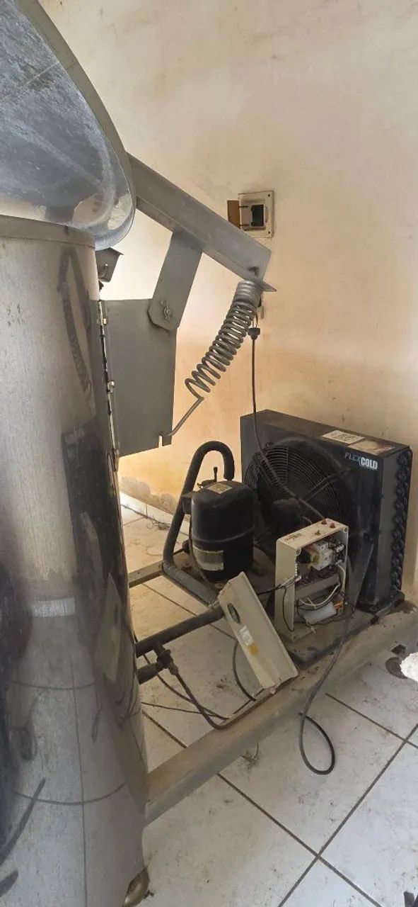 Tanque de leite 1500 litros marca Kleper Weber. - Foto 4