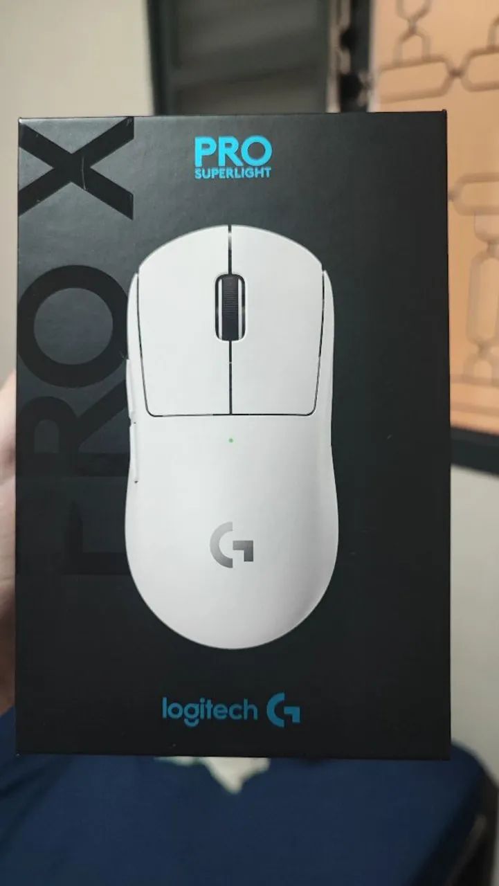 MOUSE LOGITECH G PRO X SUPERLIGHT COM CAIXA 