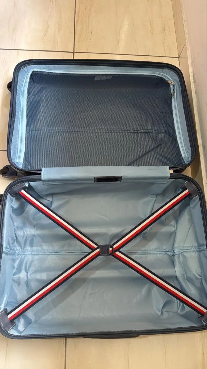 Mala de viagem Tommy Hilfiger azul usada pouquíssimas vezes  - Foto 3