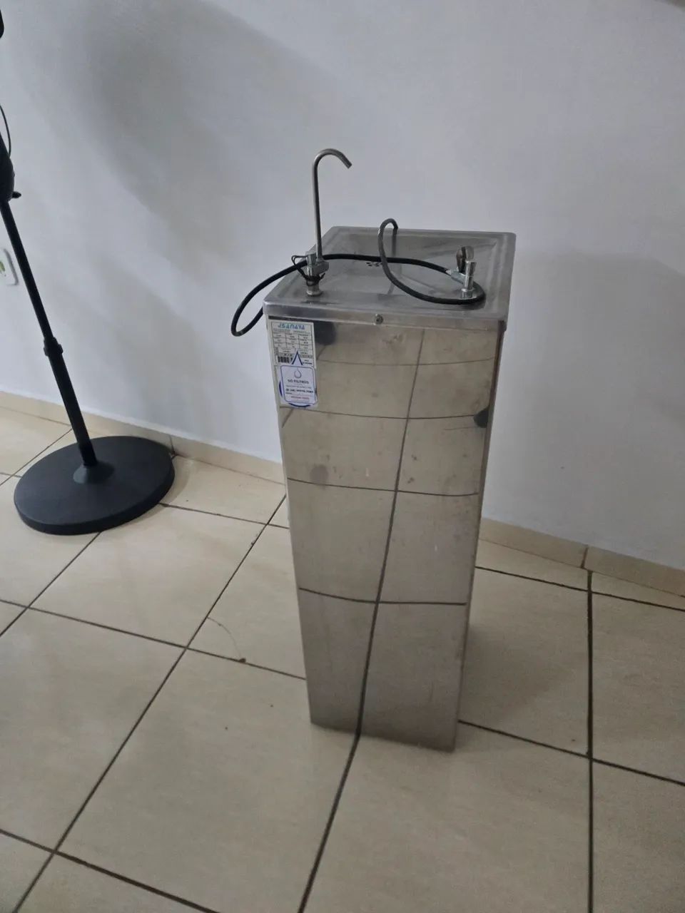 Bebedouro de coluna inox - Foto 4