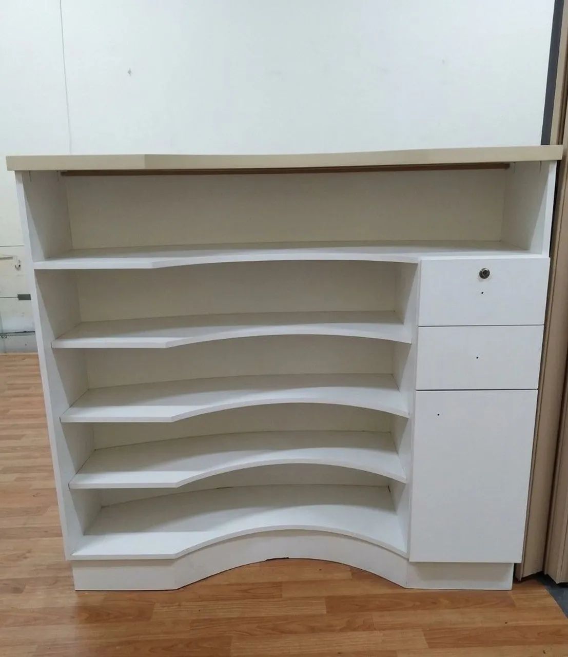 Balcão para Loja em MDF