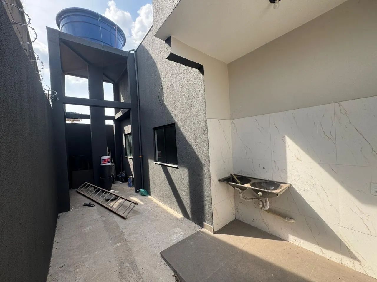 Aluga- se apartamentos Cidade Jardim 