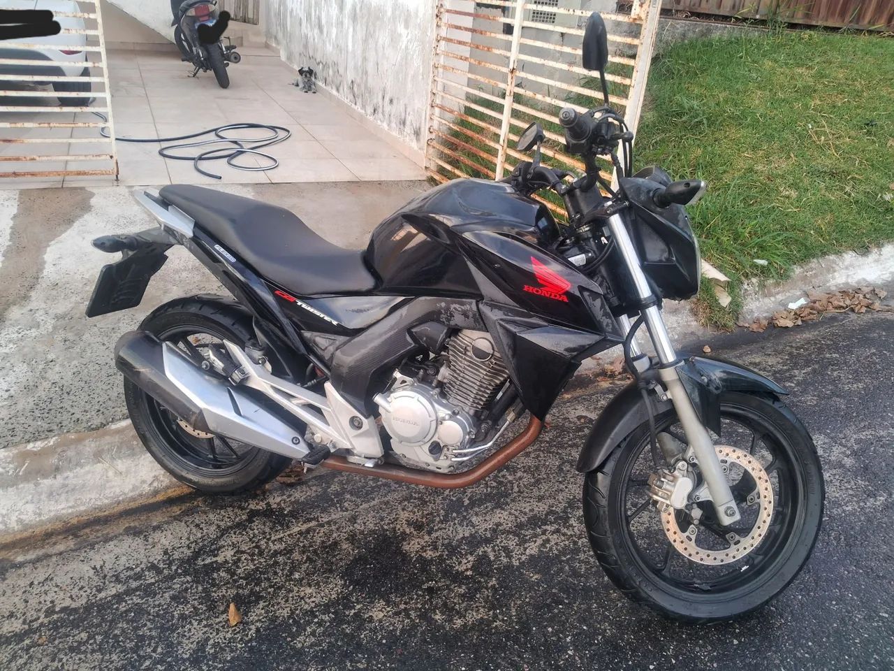 CB Twister 