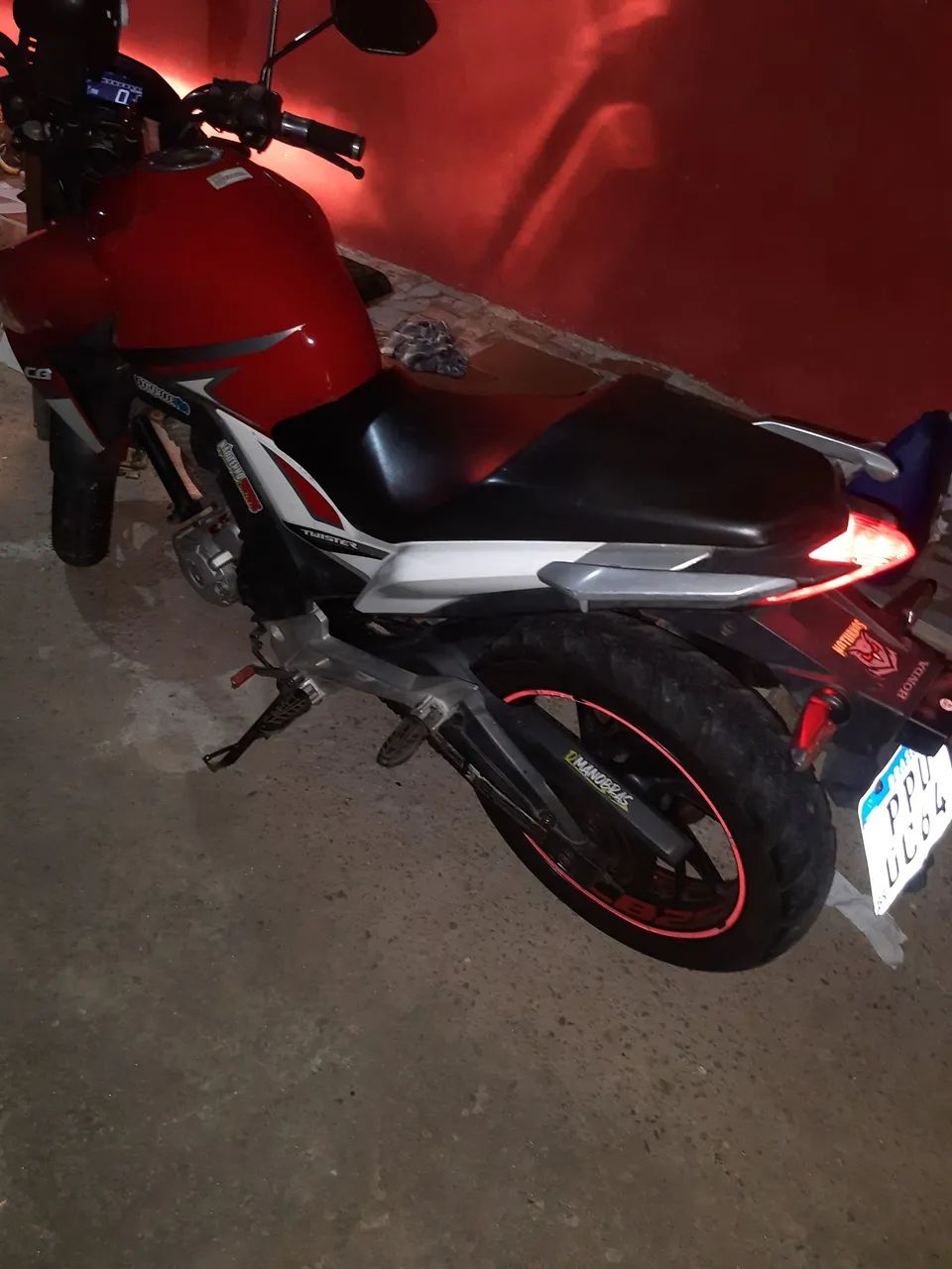 cb250f 2017 só vendo - Foto 3