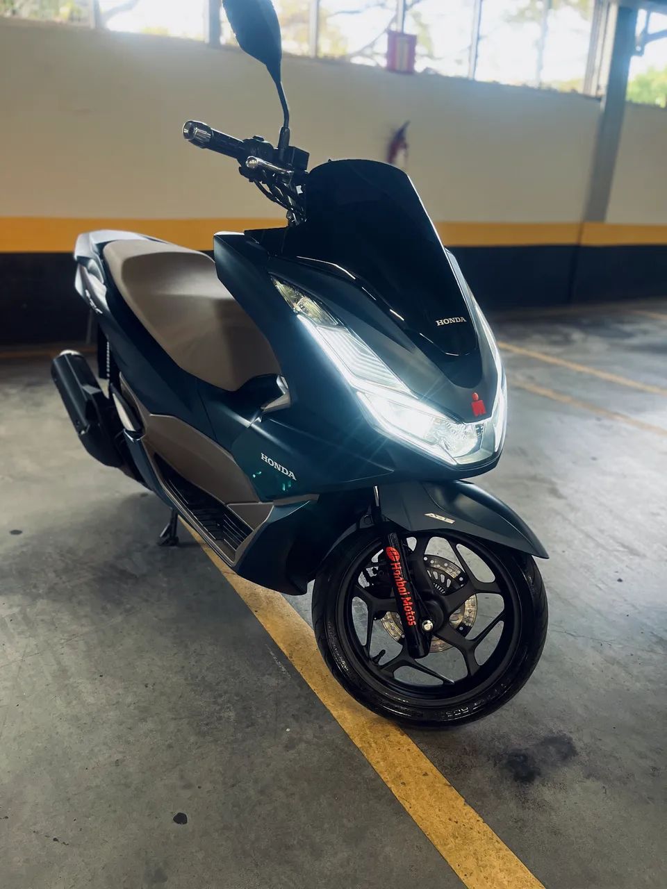 PCX DLX 160 ABS 2024 - Foto 2