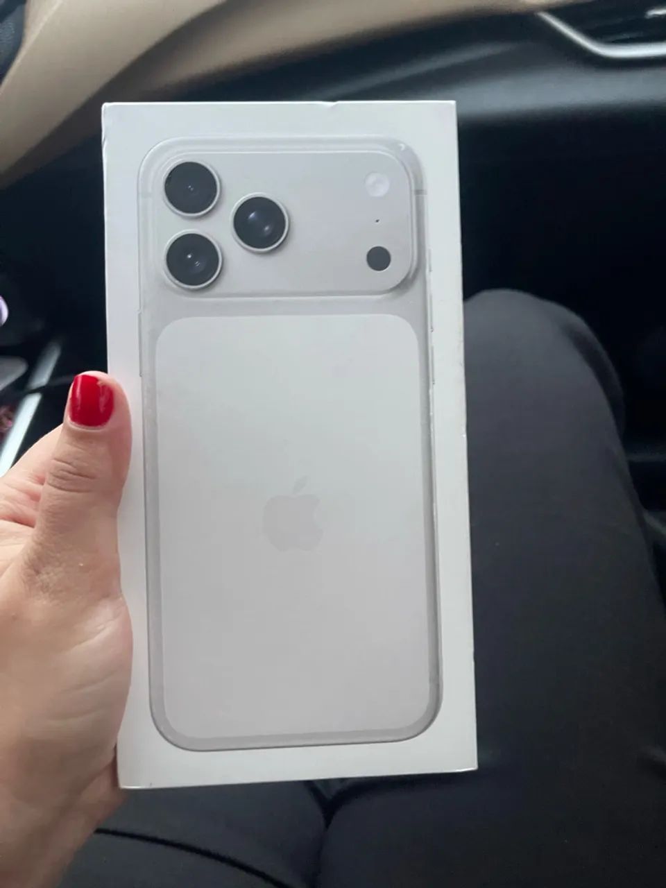 iPhone 17 pro max 