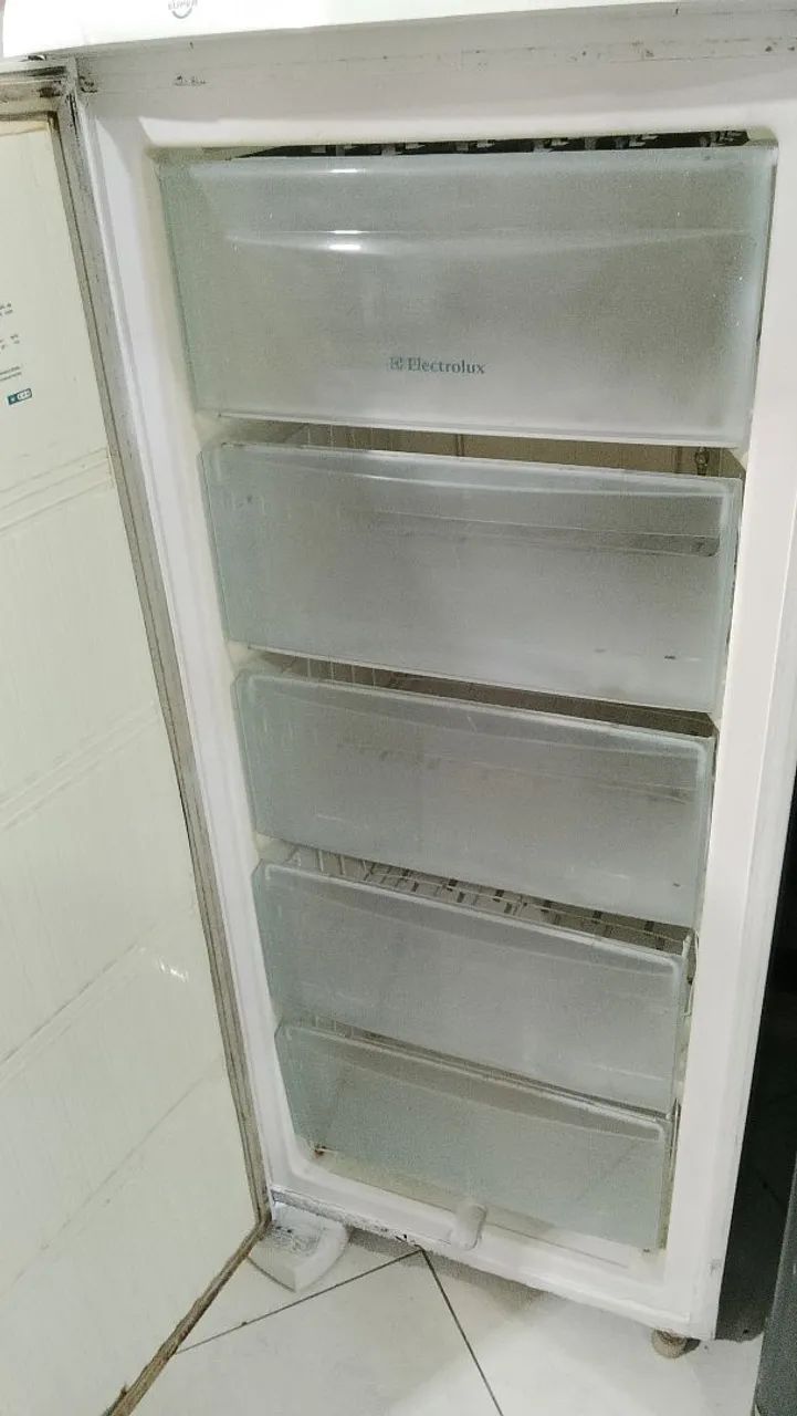 Freezer vertical com gavetas Eletrolux  - Foto 2