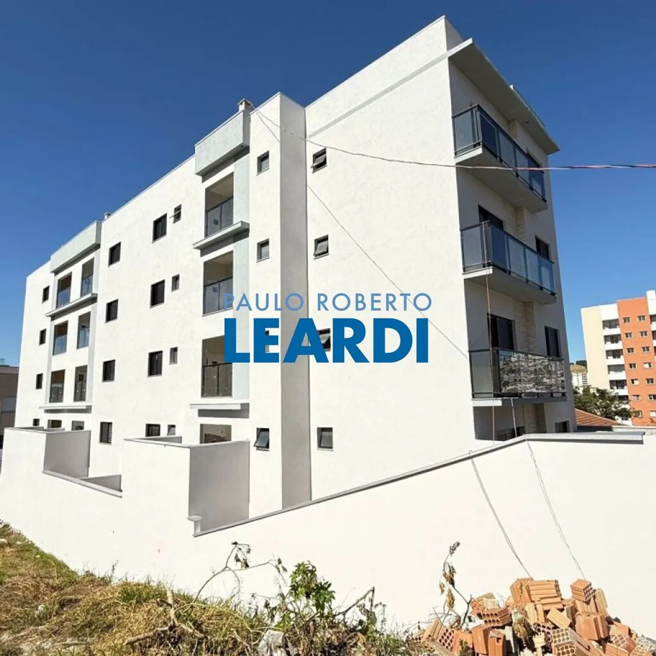 APARTAMENTO - VILA TOGNI - MG