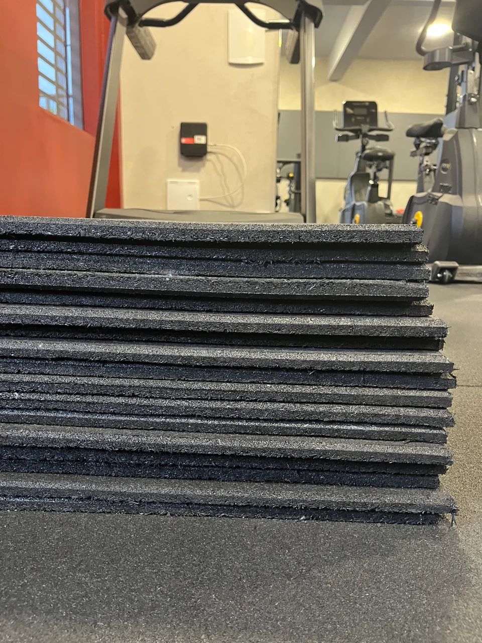 Piso emborrachado para academia - Foto 3