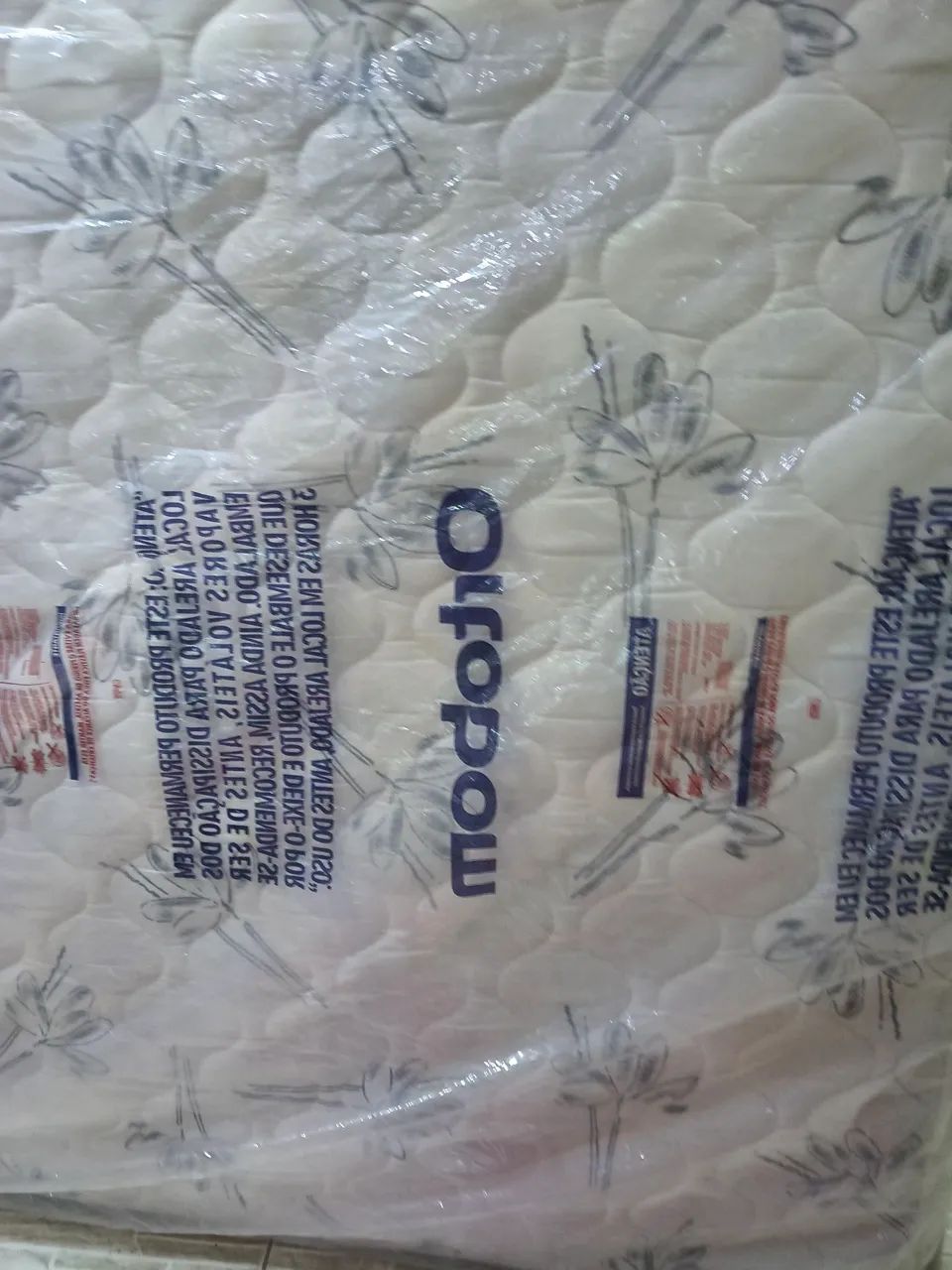 Vendo cama de casal 