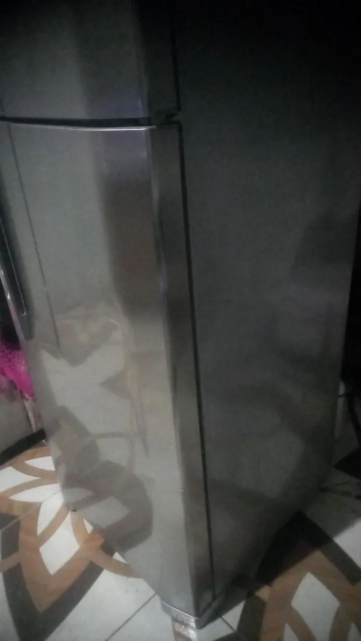 Geladeira semi nova - Foto 4
