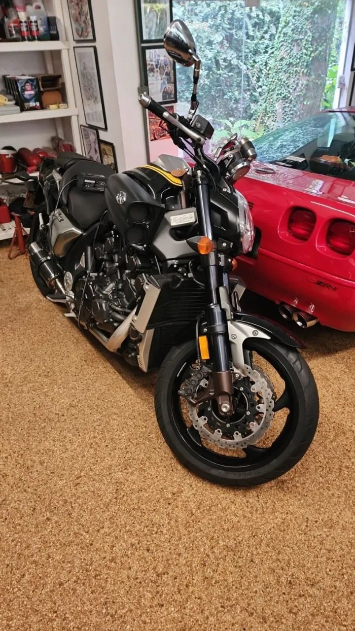 YAMAHA VMAX 1700 - Foto 5