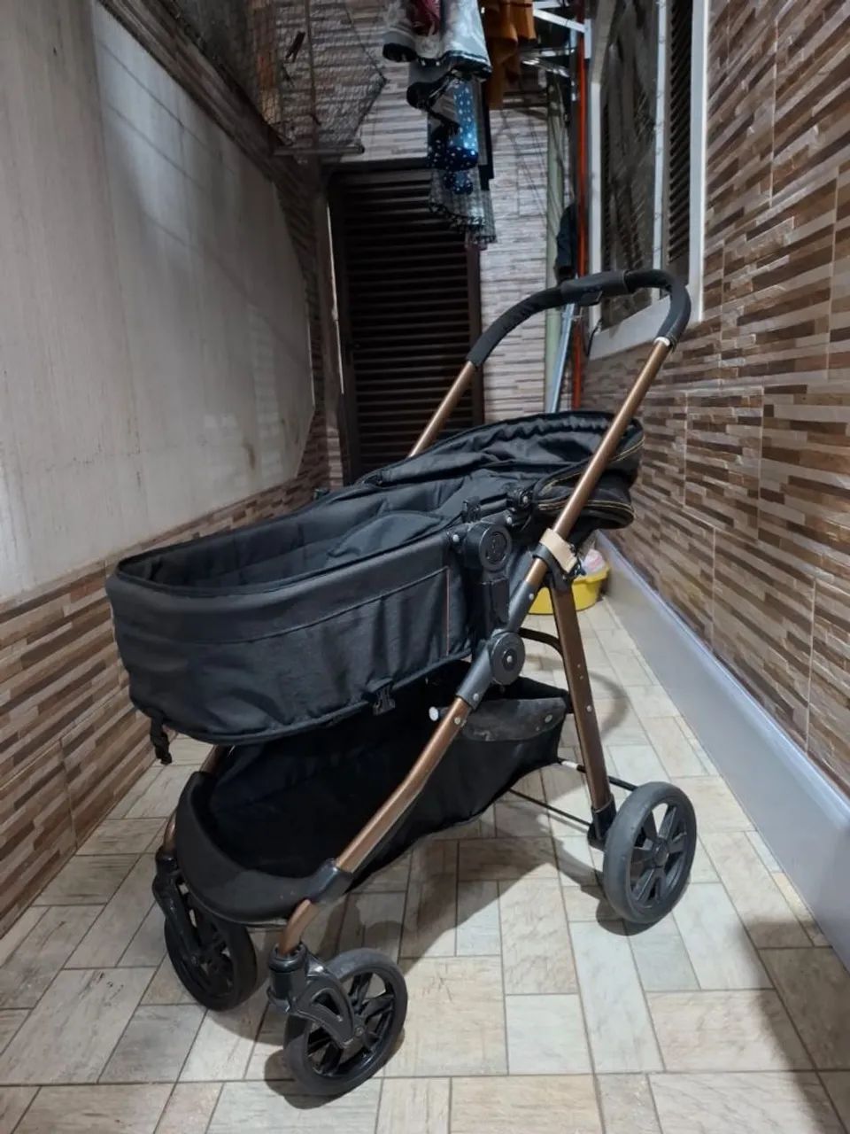 Kit carrinho e bebê conforto 