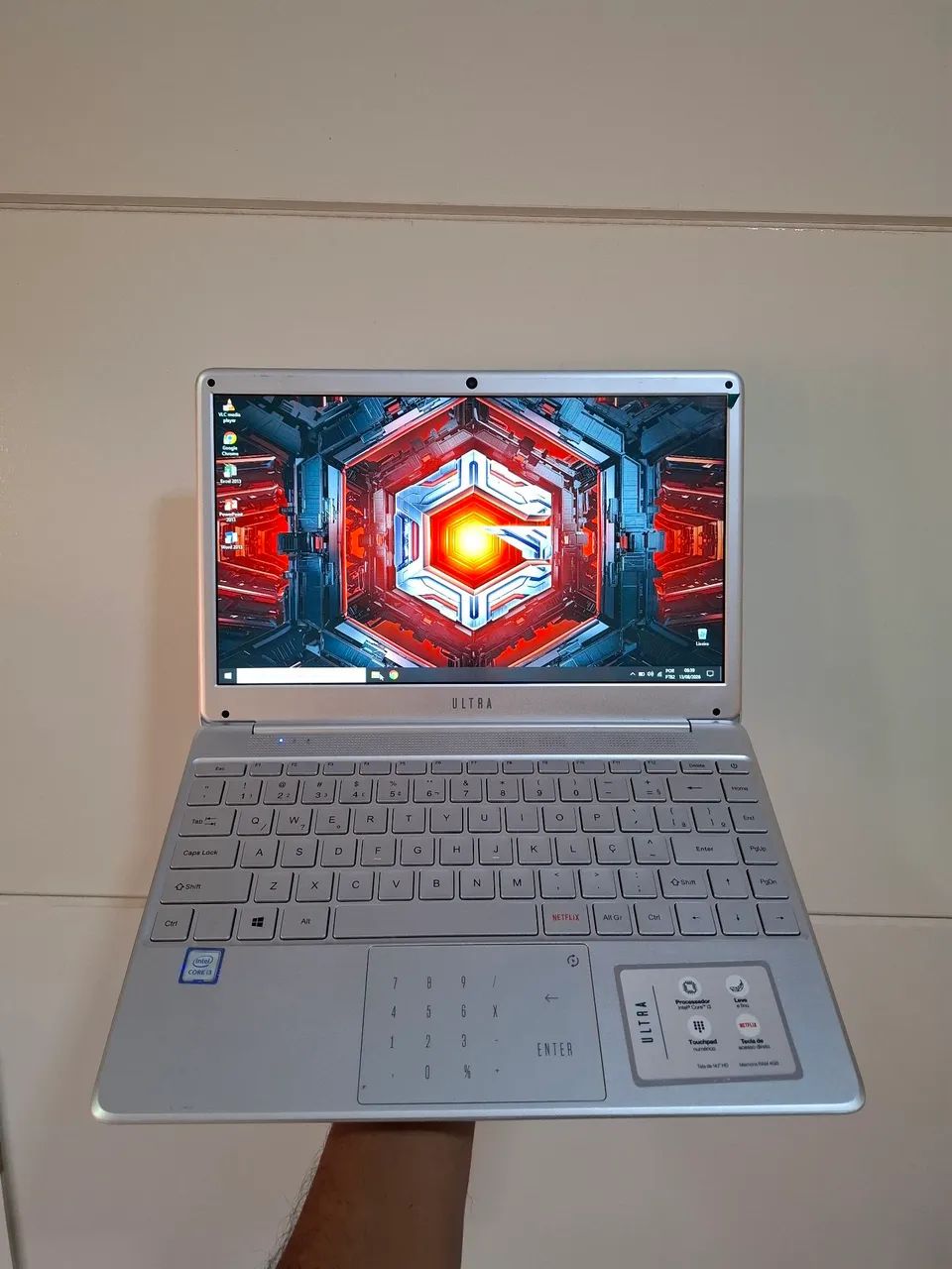 Notebook Ultra Core i3 com carregador e Caixa  - Foto 2