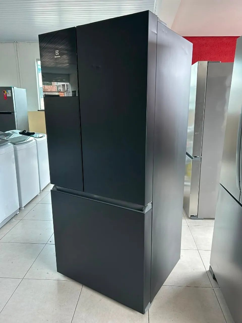 Refrigerador Electrolux 590L - Plotado de Preto  - Foto 4