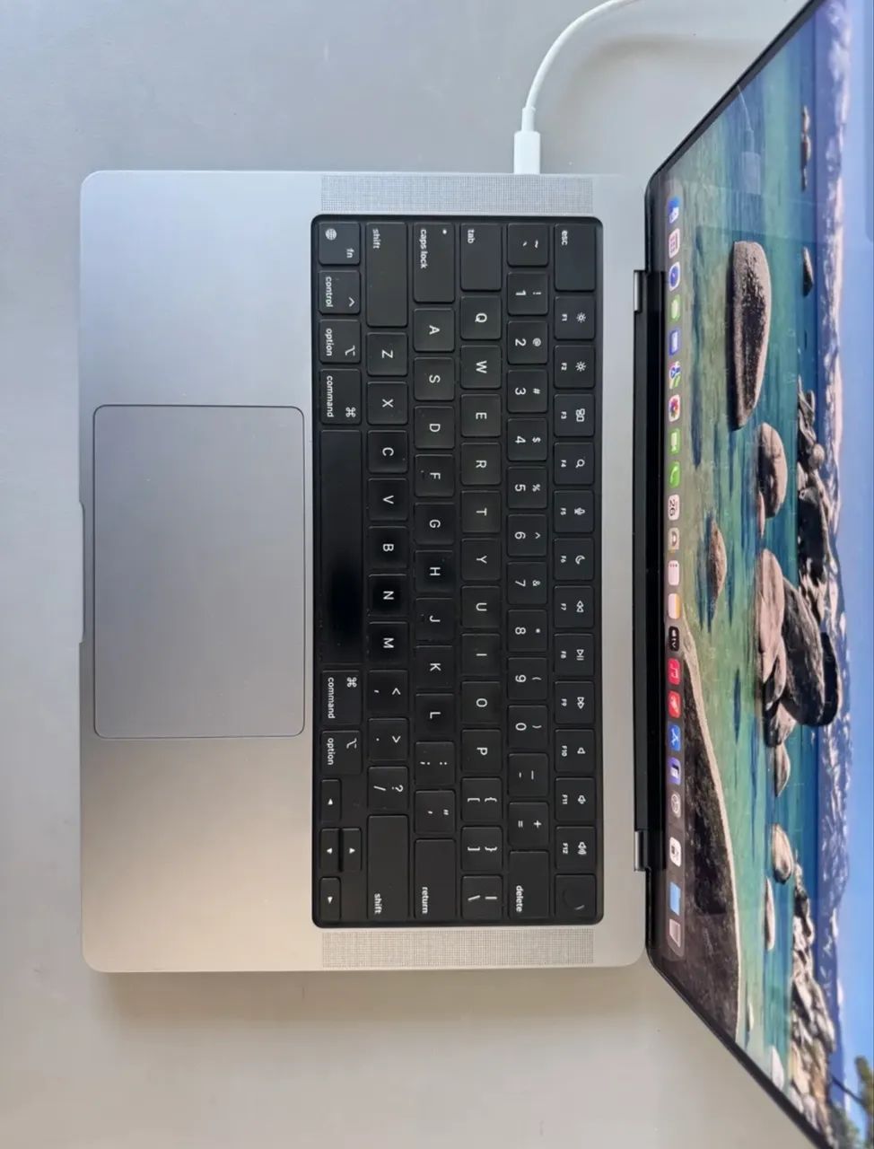 【DOGO(土日返信不可)】MacBook Pro 14インチM2Pro MacBook Pro 14″ M2 Pro 16GB – 1TB Prata – Acronsoft