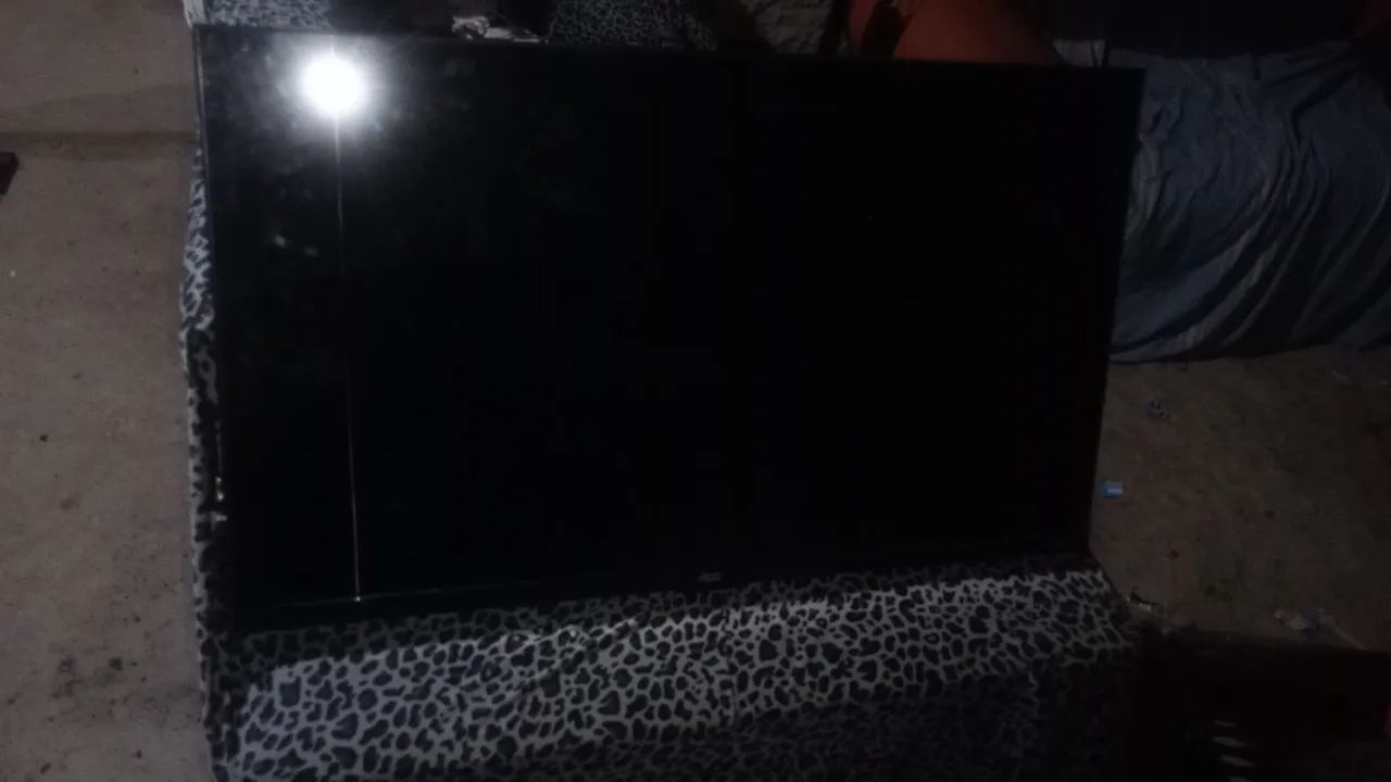 Vendo Tv 32 Polegadas Led/HDMI 