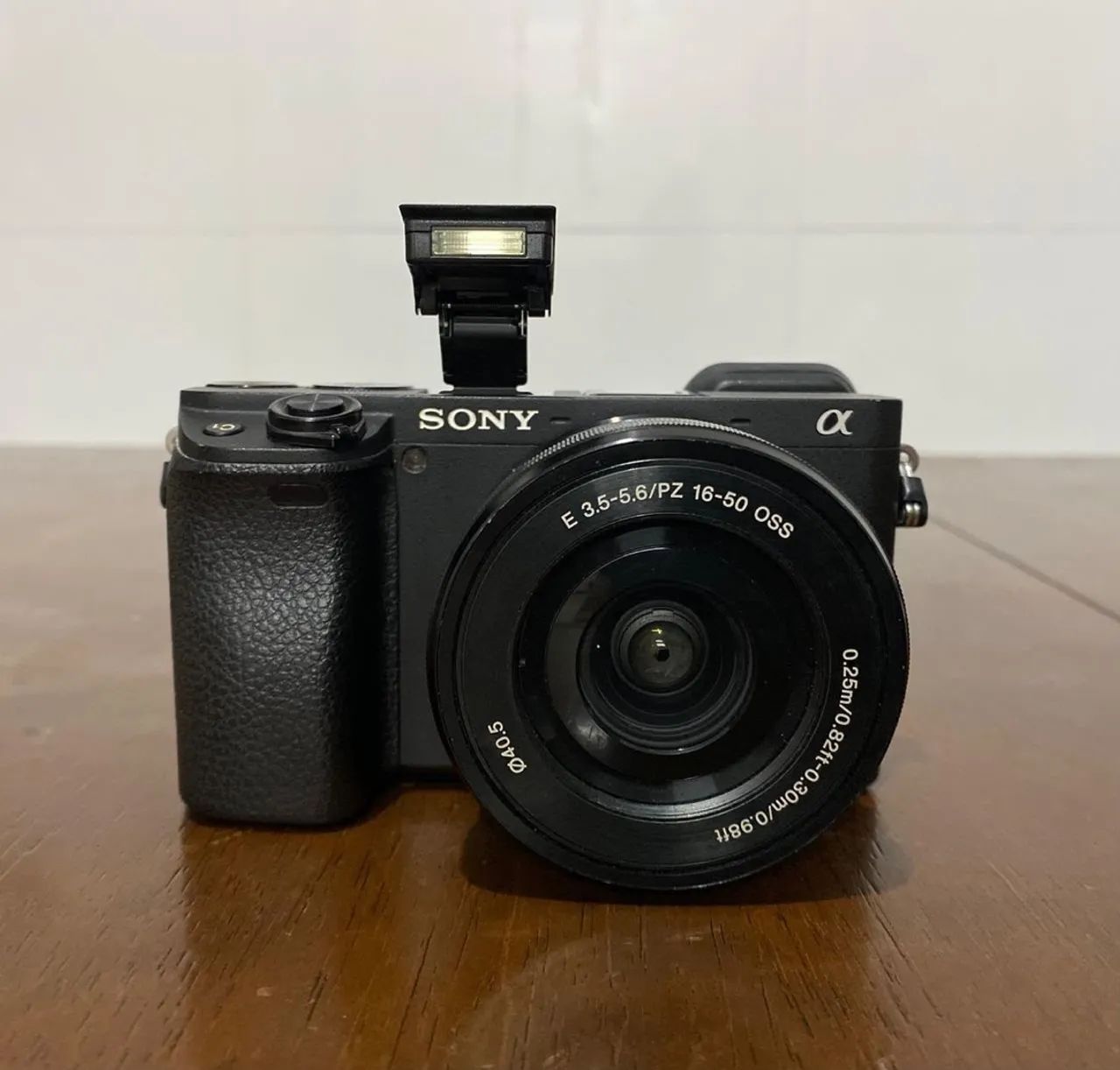 Câmera Sony Alpha A6400  - Foto 2