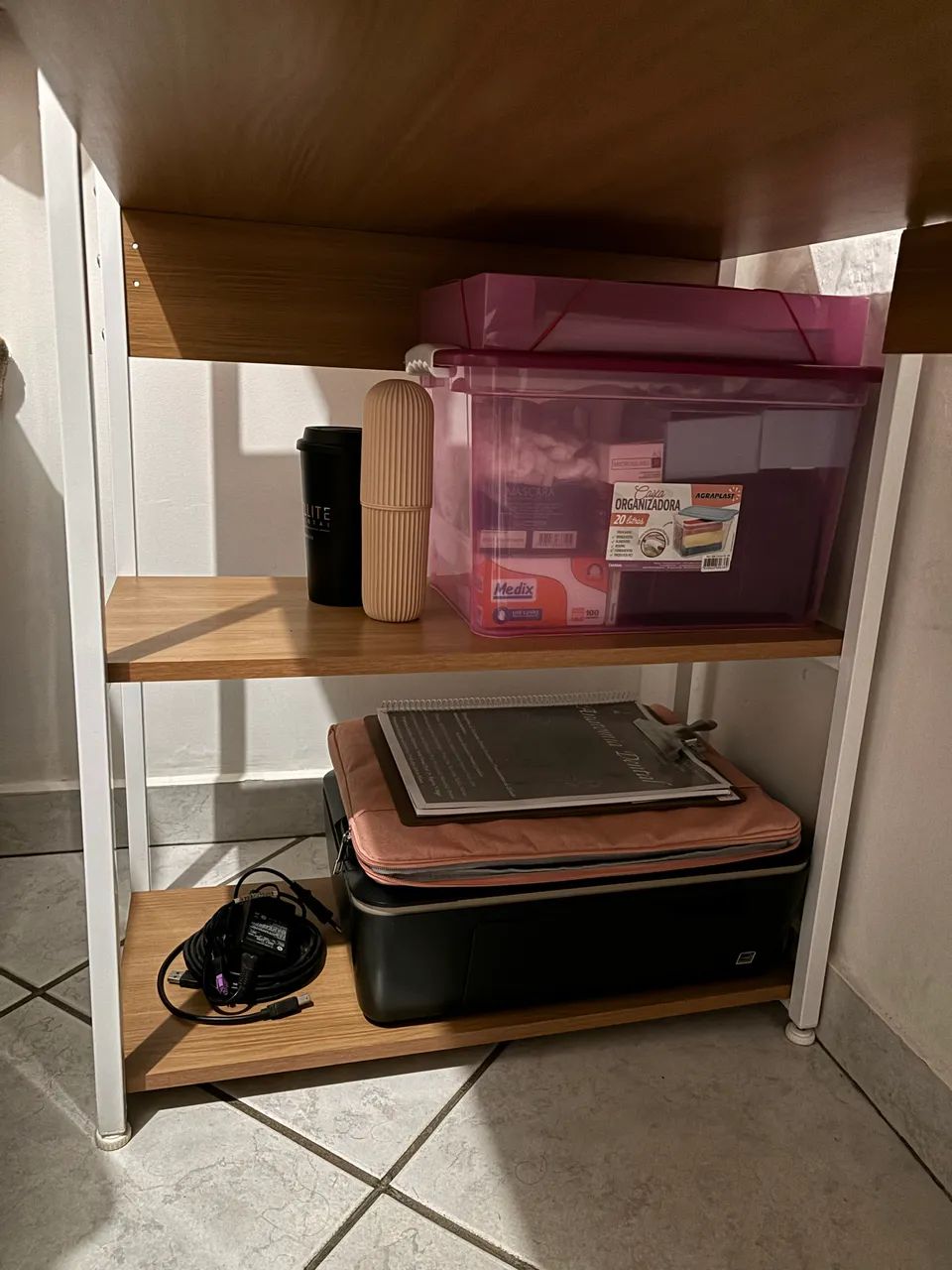 Escrivaninha com estante lateral  - Foto 4