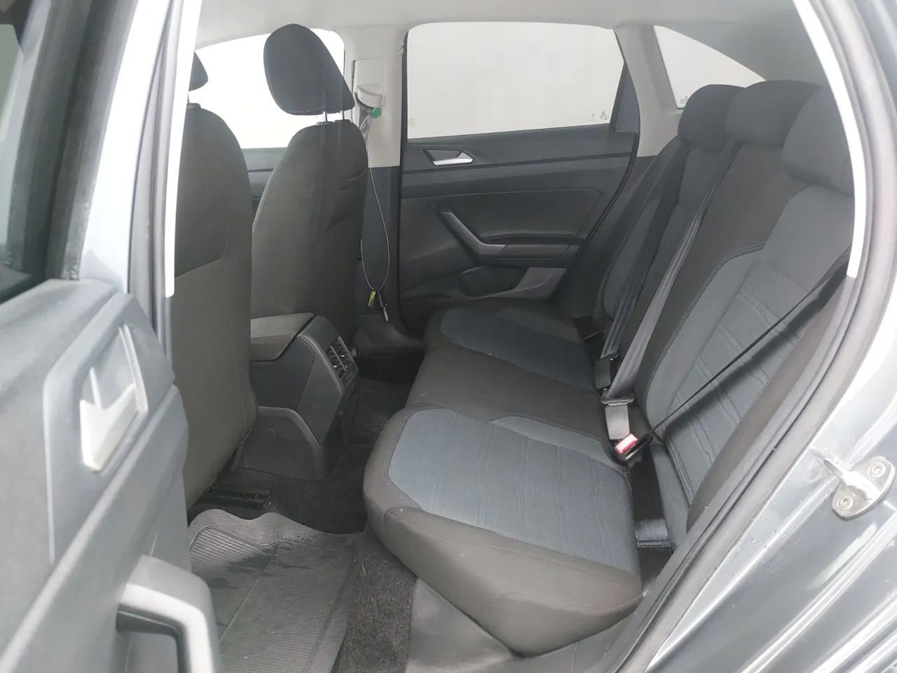Volkswagen Nivus Comfortline 1.0 200 TSI Flex Aut., foto 17 de 18
