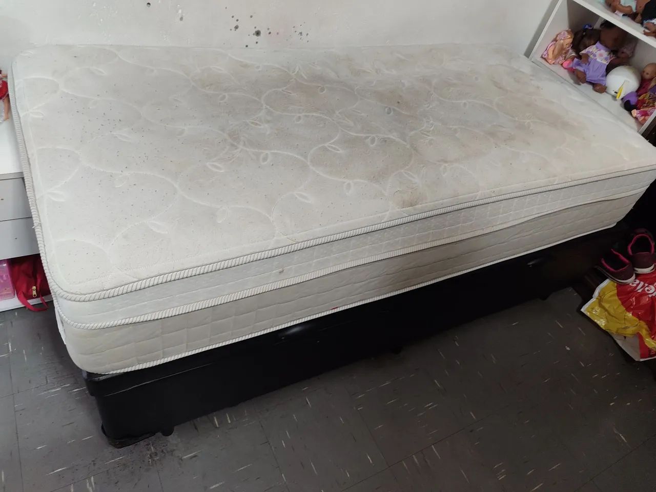 CAMA BOX COM BAÚ DE SOLTEIRO PRETA E COLCHÃO - Foto 2