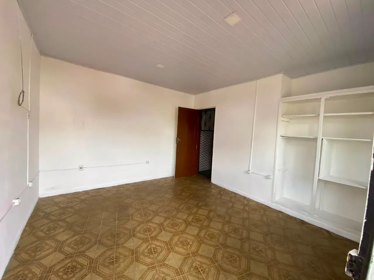 Alugo sala comercial de 17 m² no Centro - Foto 2
