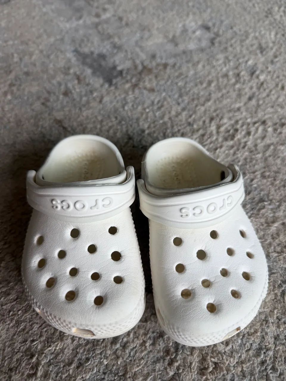 Sandalia Crocs branca  - Foto 4