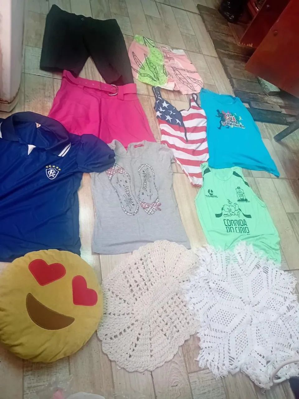 R$55 Lote de roupas usadas feminina 