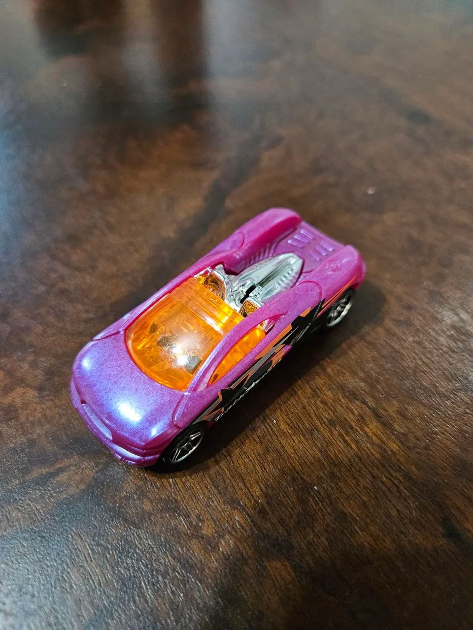 Carrinho Hot Wheels Backdraft Track Stars