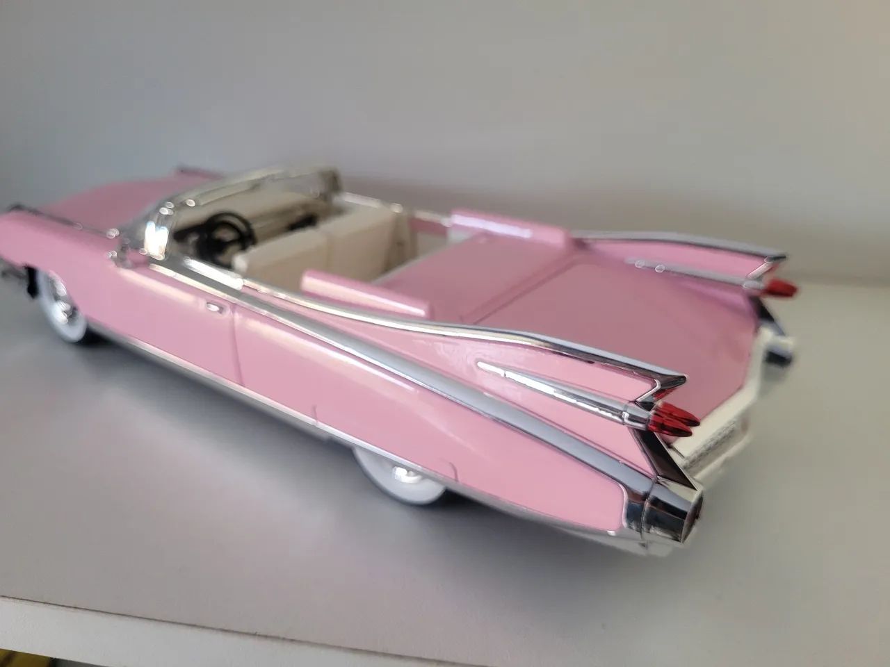 Miniatura Cadillac Eldorado Rosa - Foto 4