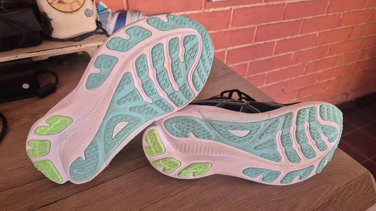 Tênis asics  - Foto 4