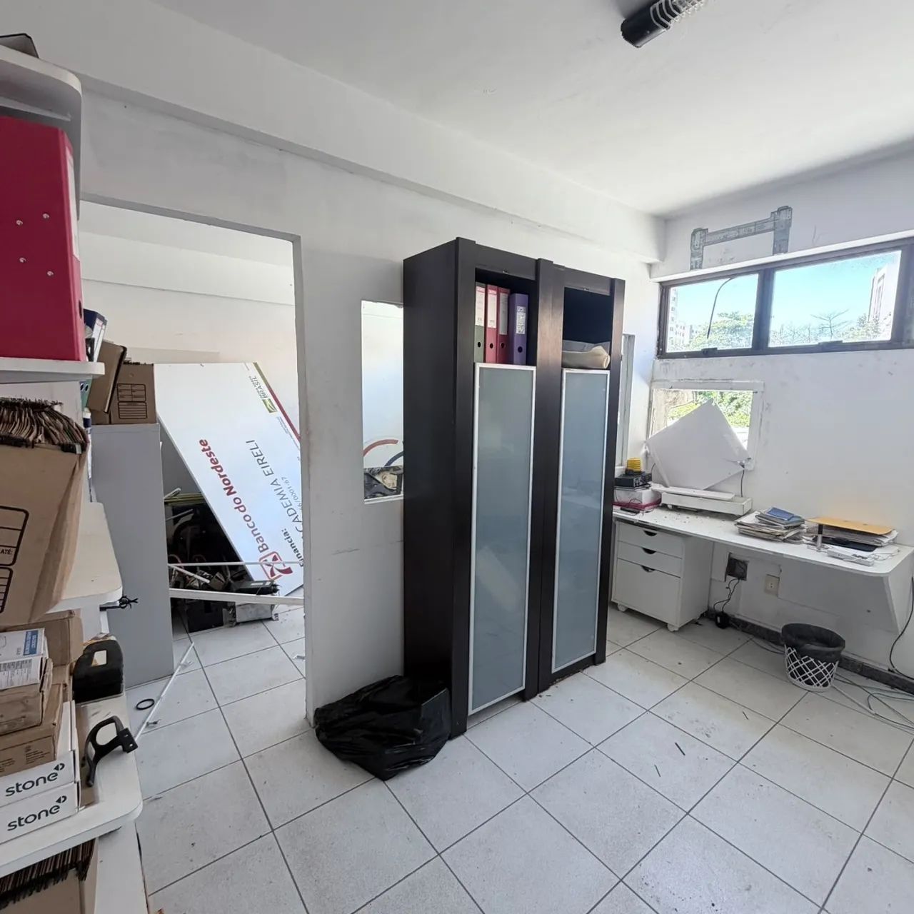 Prédio Comercial para Venda em Salvador, Imbuí - Foto 2
