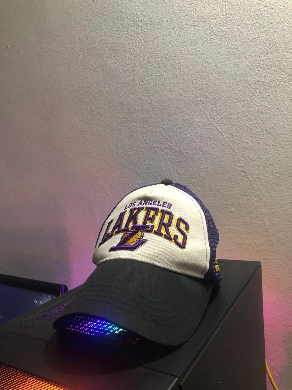 Boné Los Angeles Lakers NBA Roxo e Branco