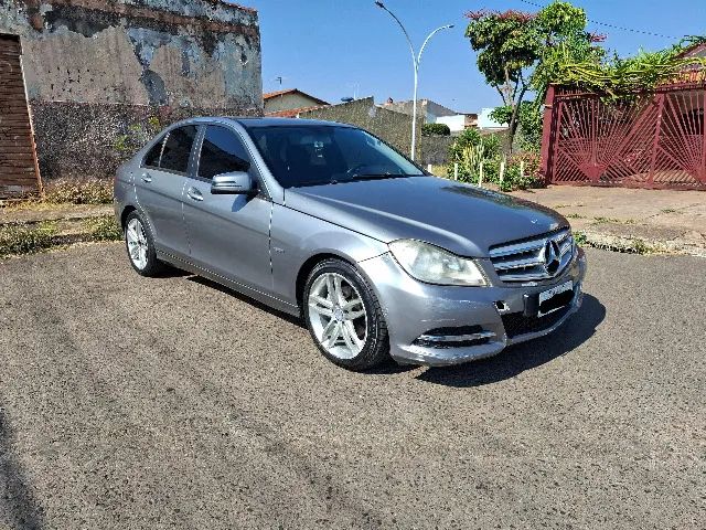 Mercedes-Benz C-180 C-180 CGI Classic 1.8 16V 156cv Aut. 2012