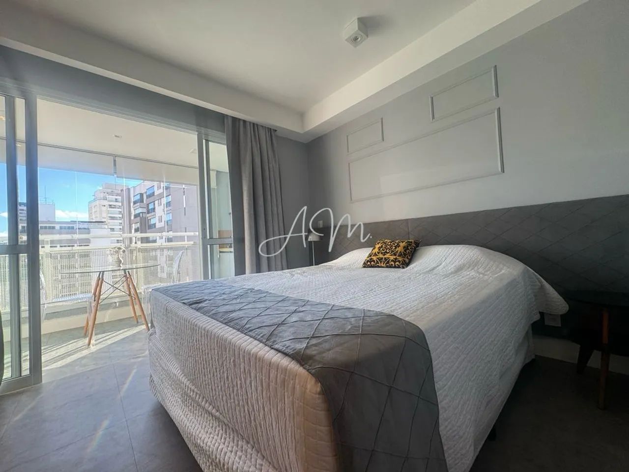 Lindo studio mobiliado para locação no Campo Belo