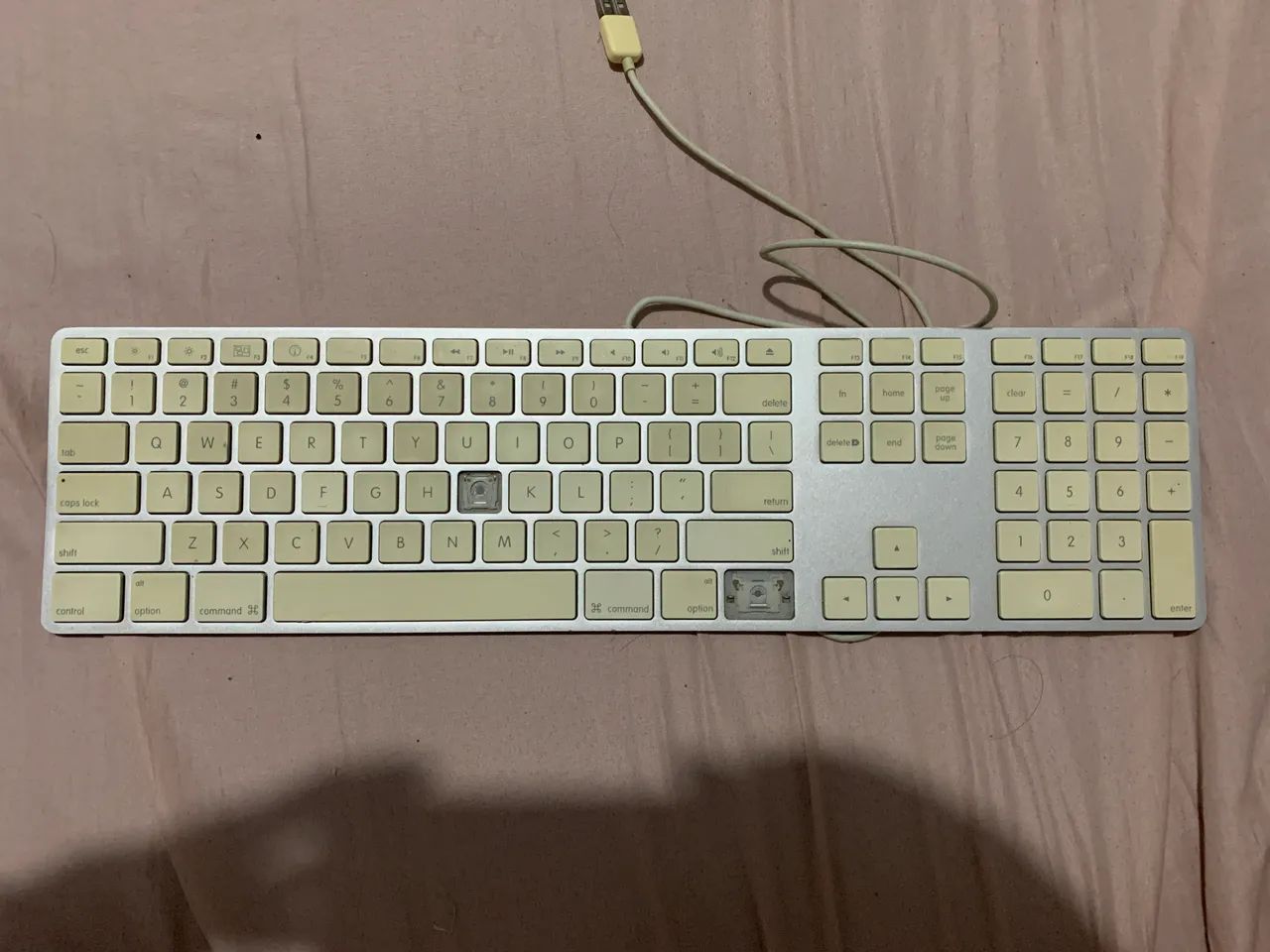 teclado com fio apple A1243 com defeito sucata   - Foto 4