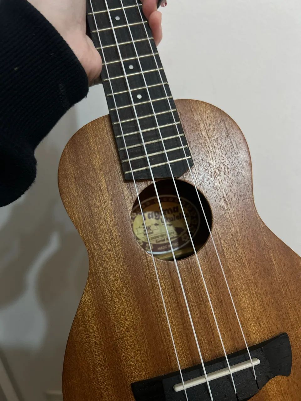 Tagima- Ukulele Soprano 21-K  - Foto 4