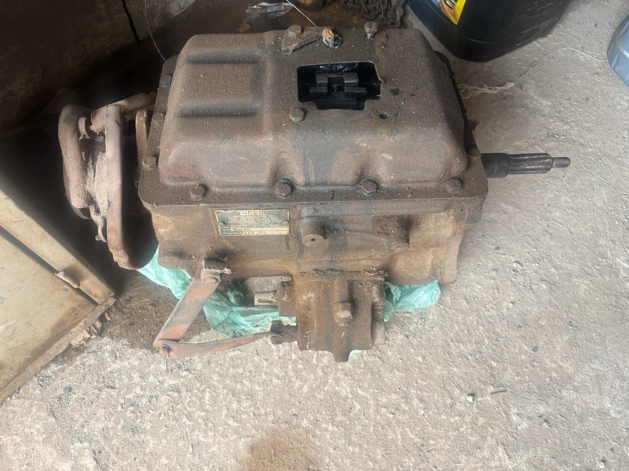 Vendo caixa de câmbio com tomada de força 