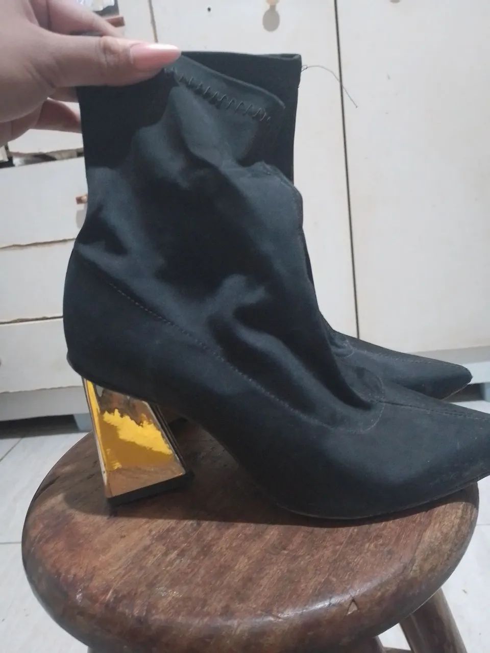 Bota de Salto Preta - Foto 2