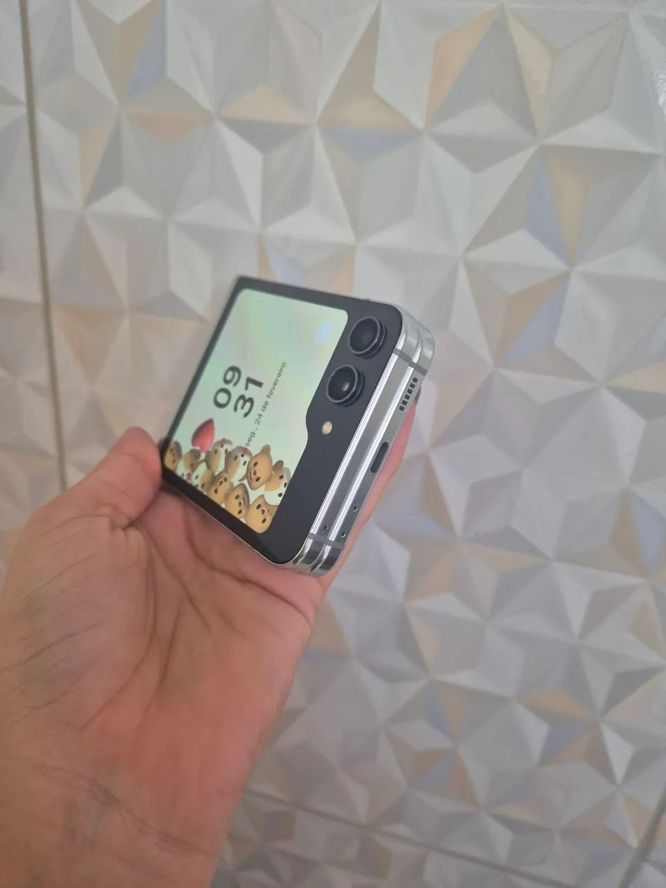 Vendo z flip 5 com tela sem funcionar  - Foto 3