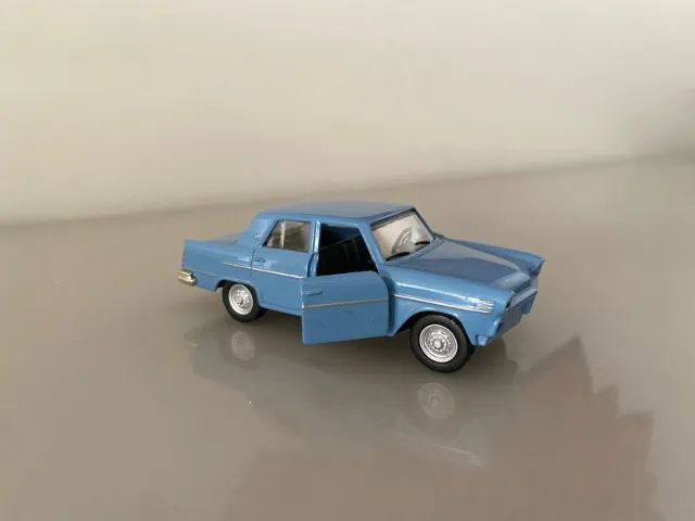 Miniatura Willys Aero 2600 Azul - Colecionável - Foto 2