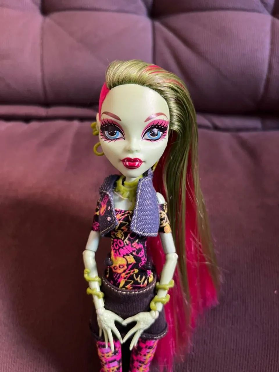 Boneca Monster High - Vênus McFlytrap Básica  - Foto 2