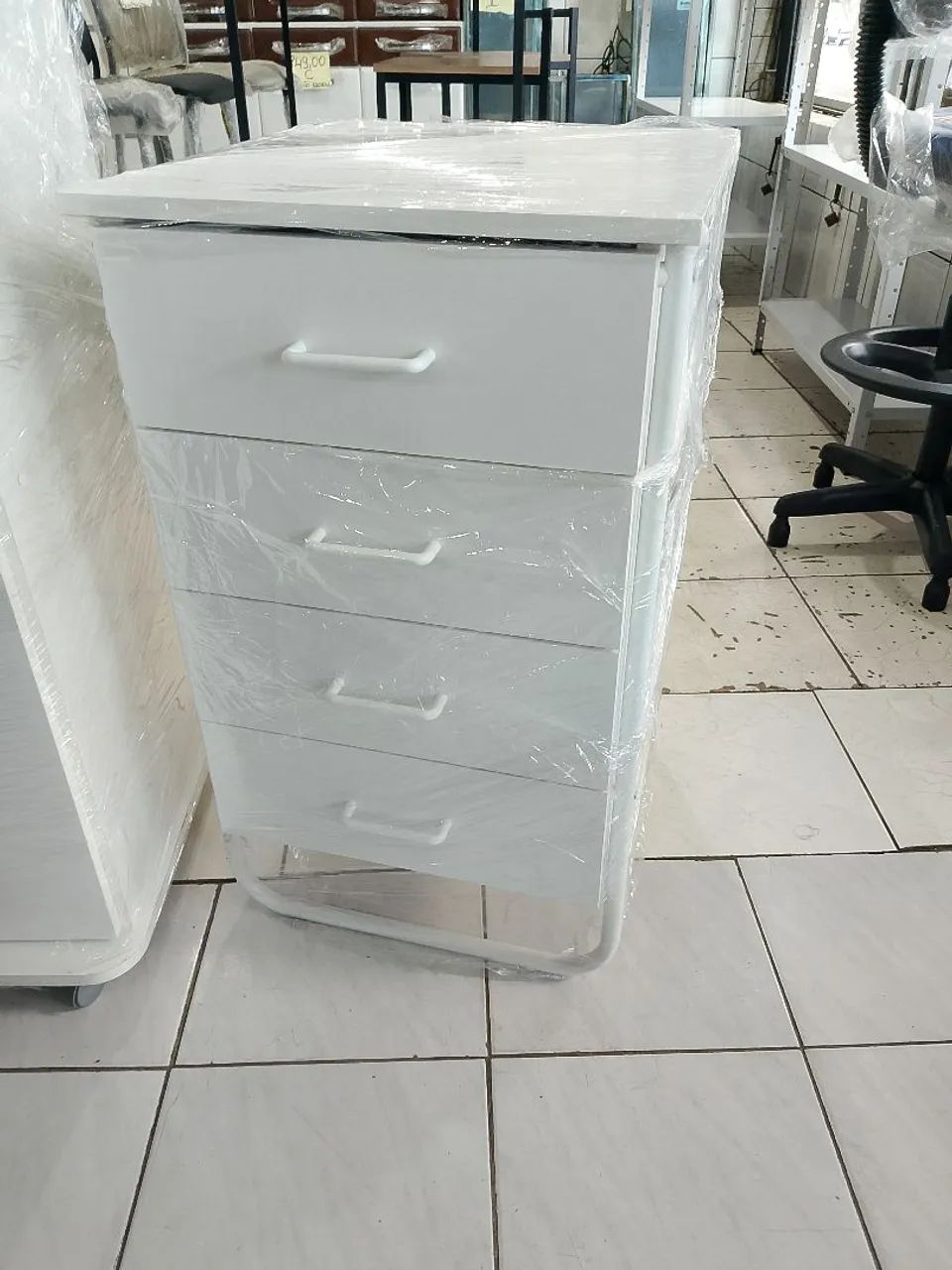 Gaveteiro 4 gavetas 