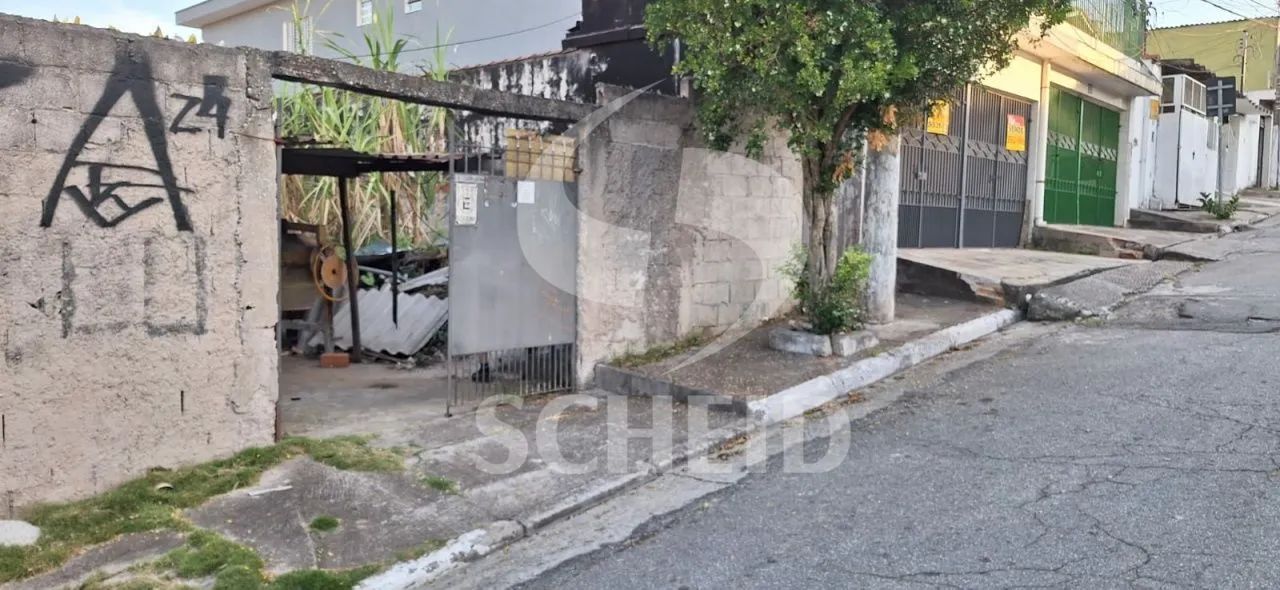 Terreno à venda na região Av Cupecê.