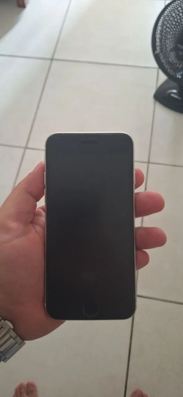 Celular IPhone 8 SE 2020 - Foto 5