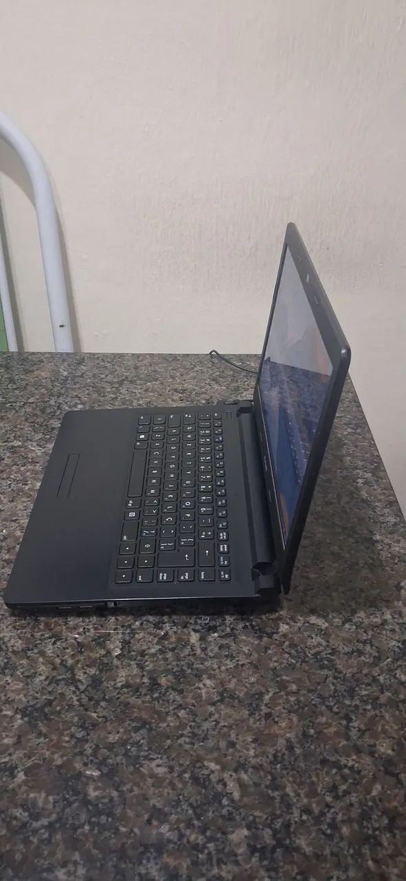 Notebook Processador i3 - Bateria Viciada  - Foto 2