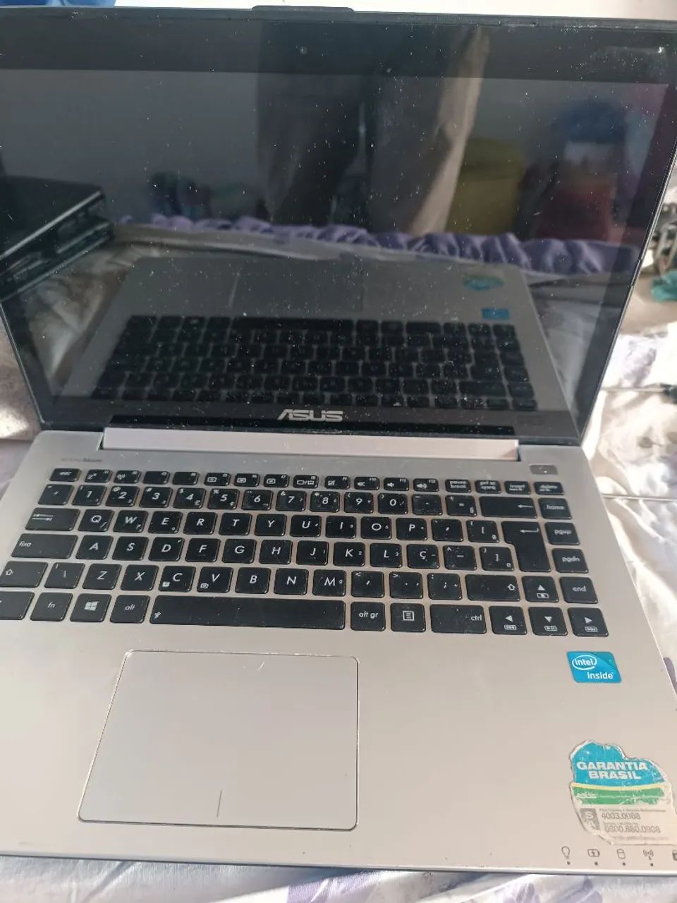 Notebook Asus com defeito