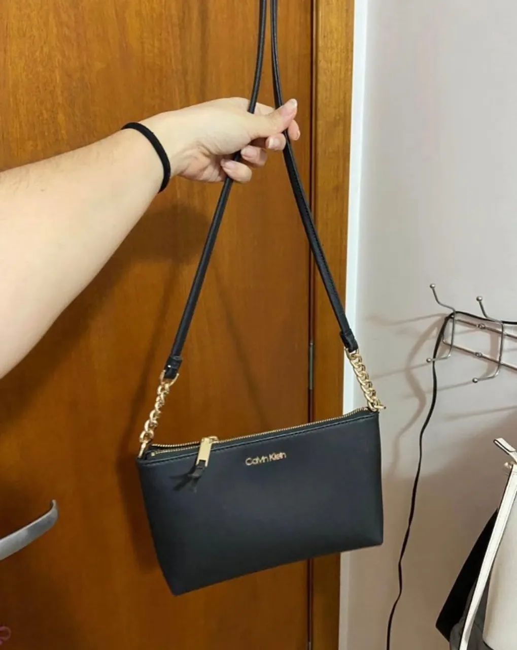 Vendo bolsa Calvin Klein, preta, nova - Foto 2