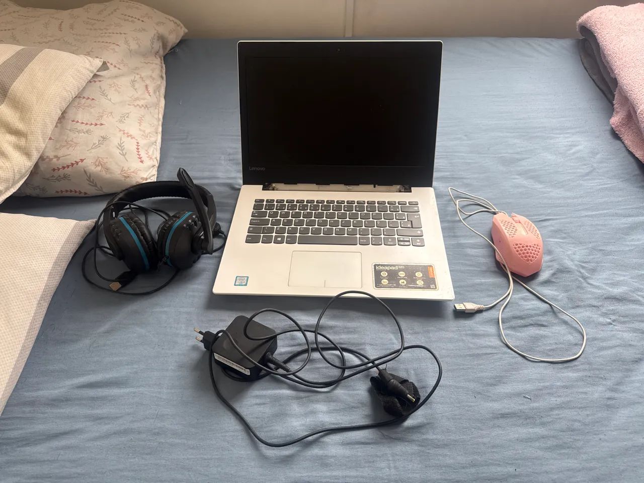Vendo notebook i3  com acessórios - Foto 2
